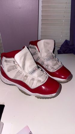 Jordan 11s Cherrys   * MEETUPS ONLY*