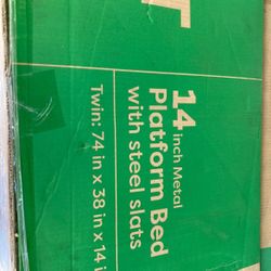 Twin Size / Metal Bed Frame 