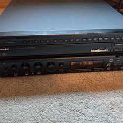 Pioneer CLD-V820 CD CDV LaserDisc Karaoke Player