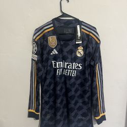 Real Madrid 2023-24 Away Jersey Medium (slim Fit)