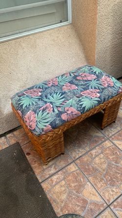 Wicker seat