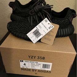 Yeezy 350 Pirate Blacks
