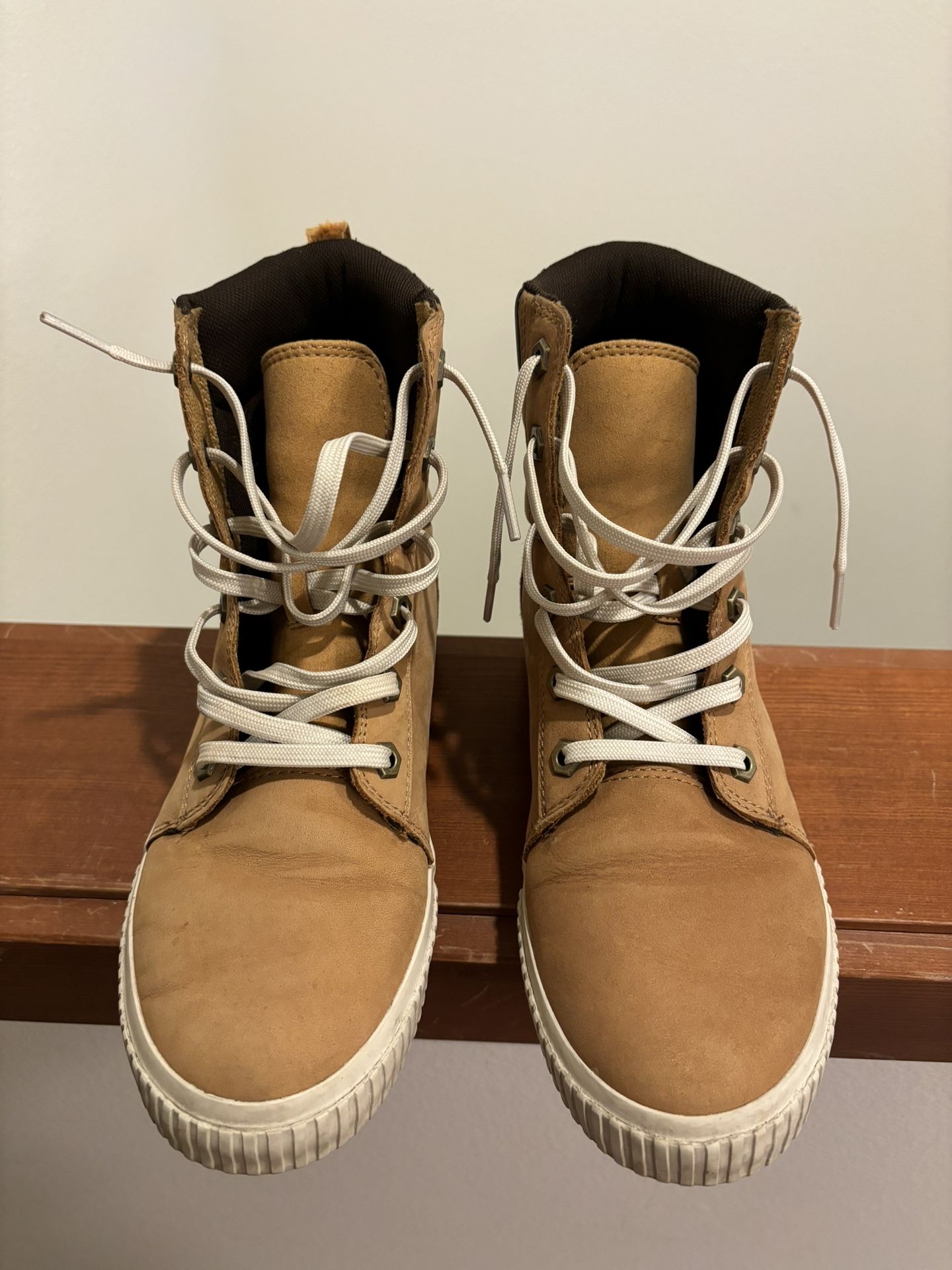 Timberland Women’s Skyla Bay 6 Inch Boot