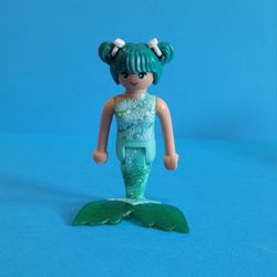 Playmobil figure Woman / Mermaid W/ Aqua Hair & Green Tail bends at waist & Tail 