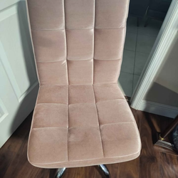 Nice office swivel chair beige in color