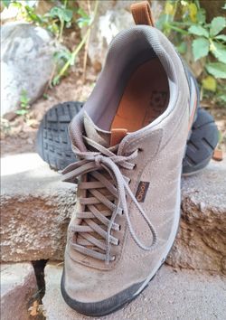 Nice Mens 10 Oboz Bozeman Low Leather Hiking Shoes Charcoal Gray