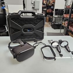 Meta Oculus Quest 1 VR Headset - 128 GB + Carrying Case
