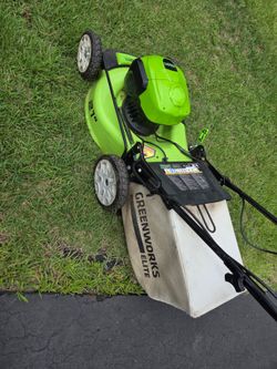 Mower. 40v. Needs battery