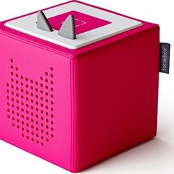 TONIES MUSIC AND STORY TELLING BOX WITH CHARGER