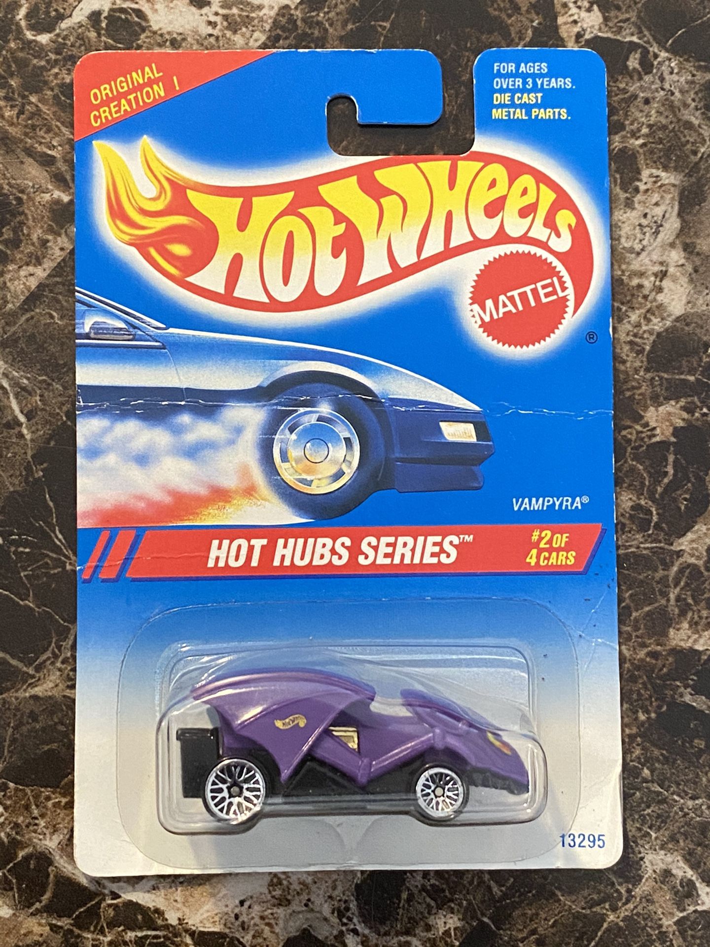 Hot Wheels Hot Hub Series Vampyra 2/4