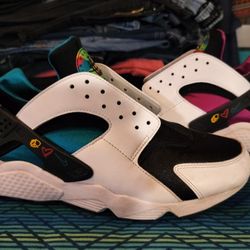Men's Multicolored Nike Air Huaraches Size 11.5,NWOT