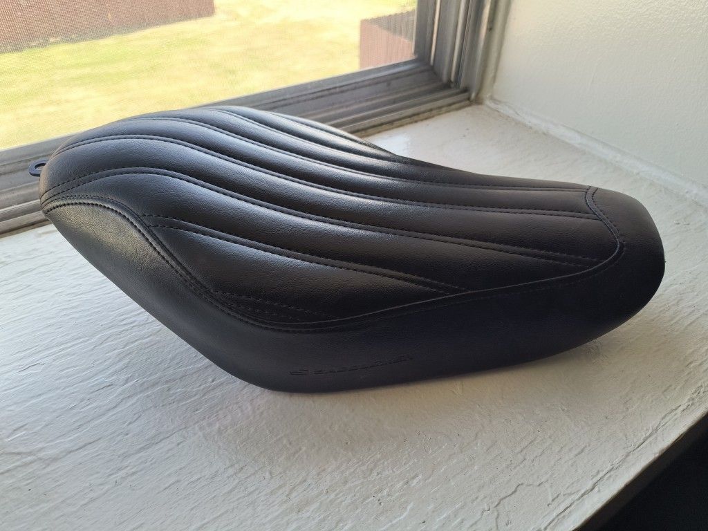 Harley Davidson Sportster Solo Seat (Saddlemen)