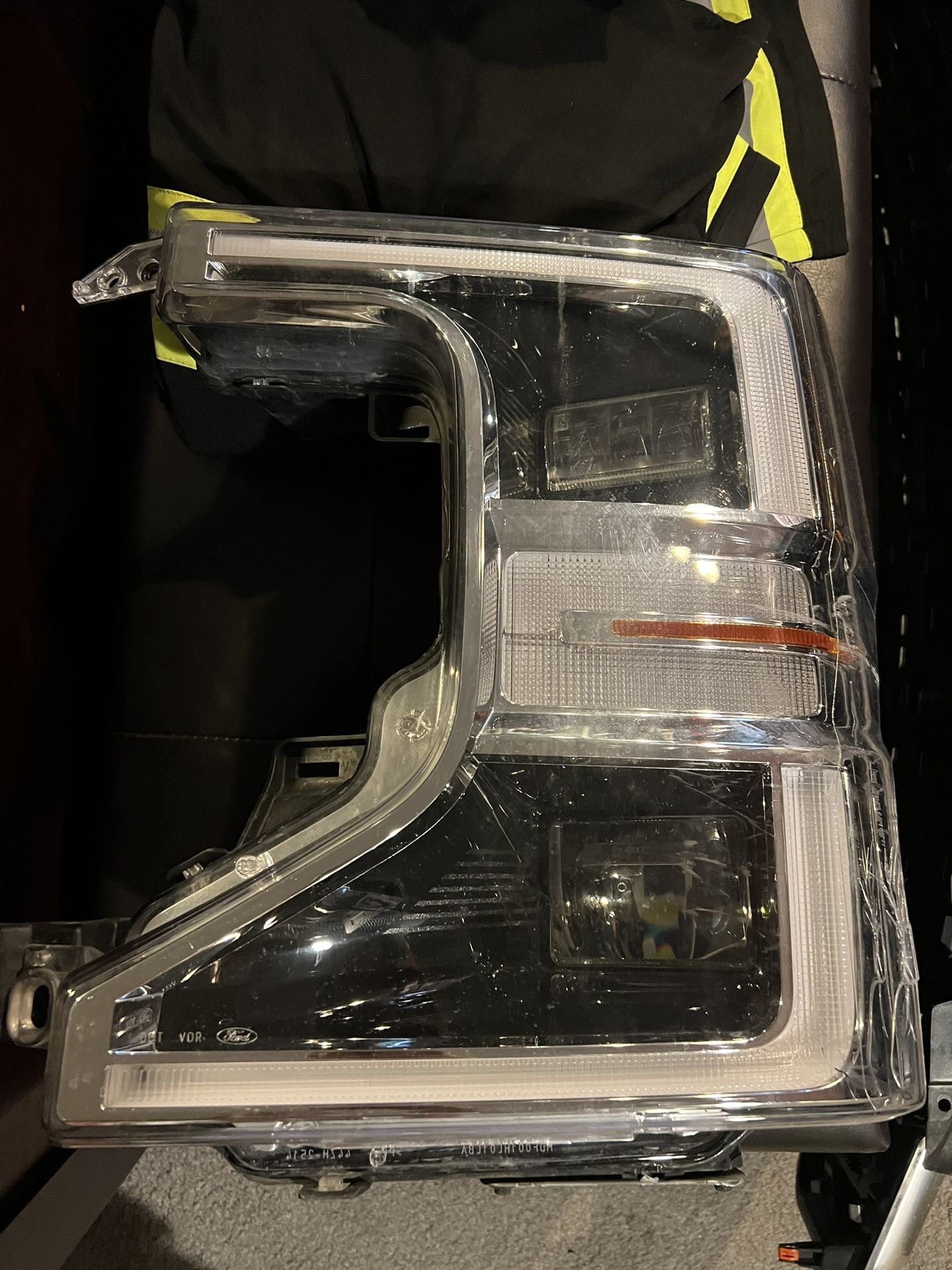 F250/350 LH Headlight