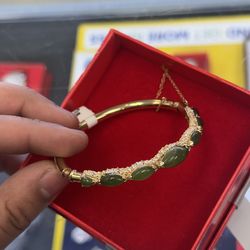 Bangle Bracelet | 10K | 17.7G | 8IN