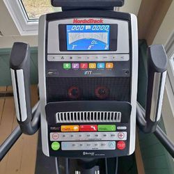 NORDICTRACK E 9.0 ELLIPTICAL MACHINE ( LIKE NEW & DELIVERY AVAILABLE TODAY)