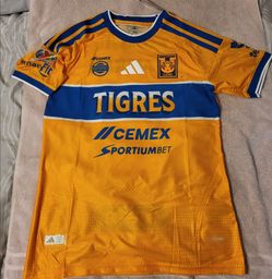 Tigres jersey