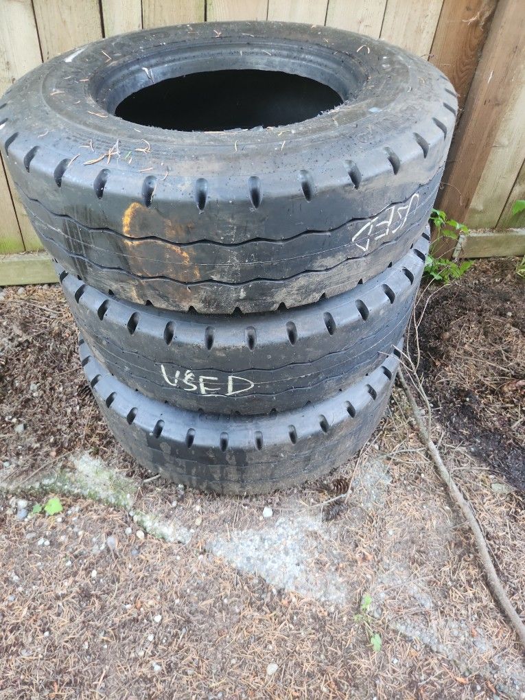 9.5/16.5 Set Of Three Heavy Duty Forklift Tires