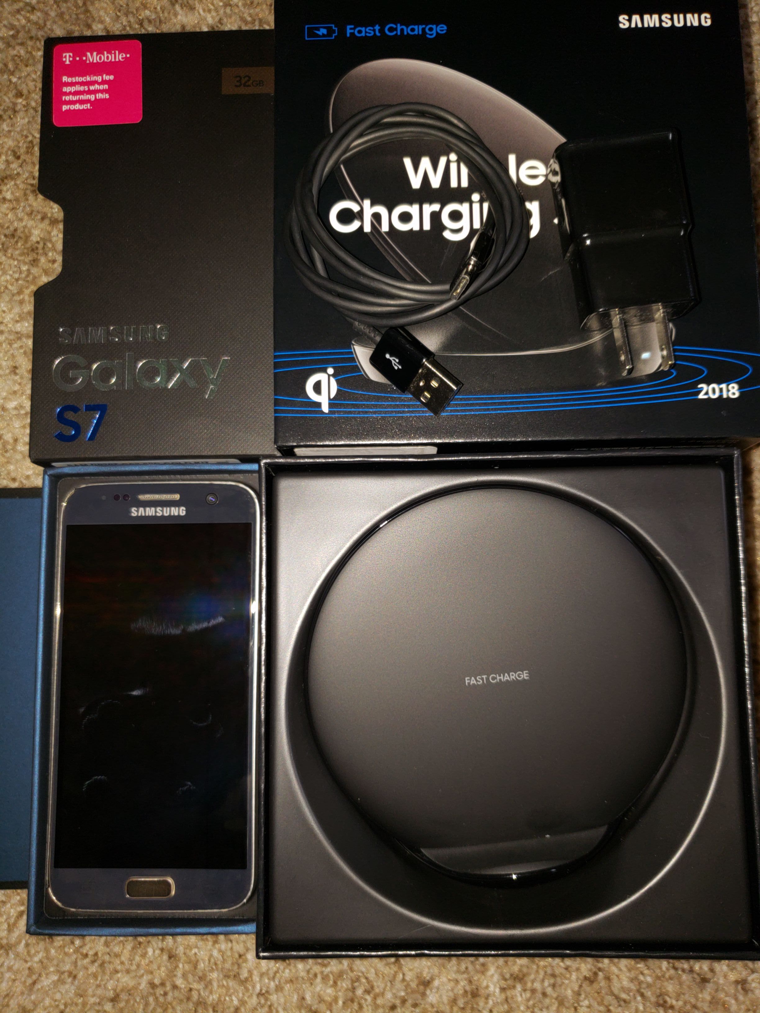 Samsung Galaxy s7 with wireless charger