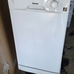DANBY PORTABLE DISHWASHER