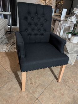 Brand New Out The Box! 🖤 Comfy Relaxing Armchair