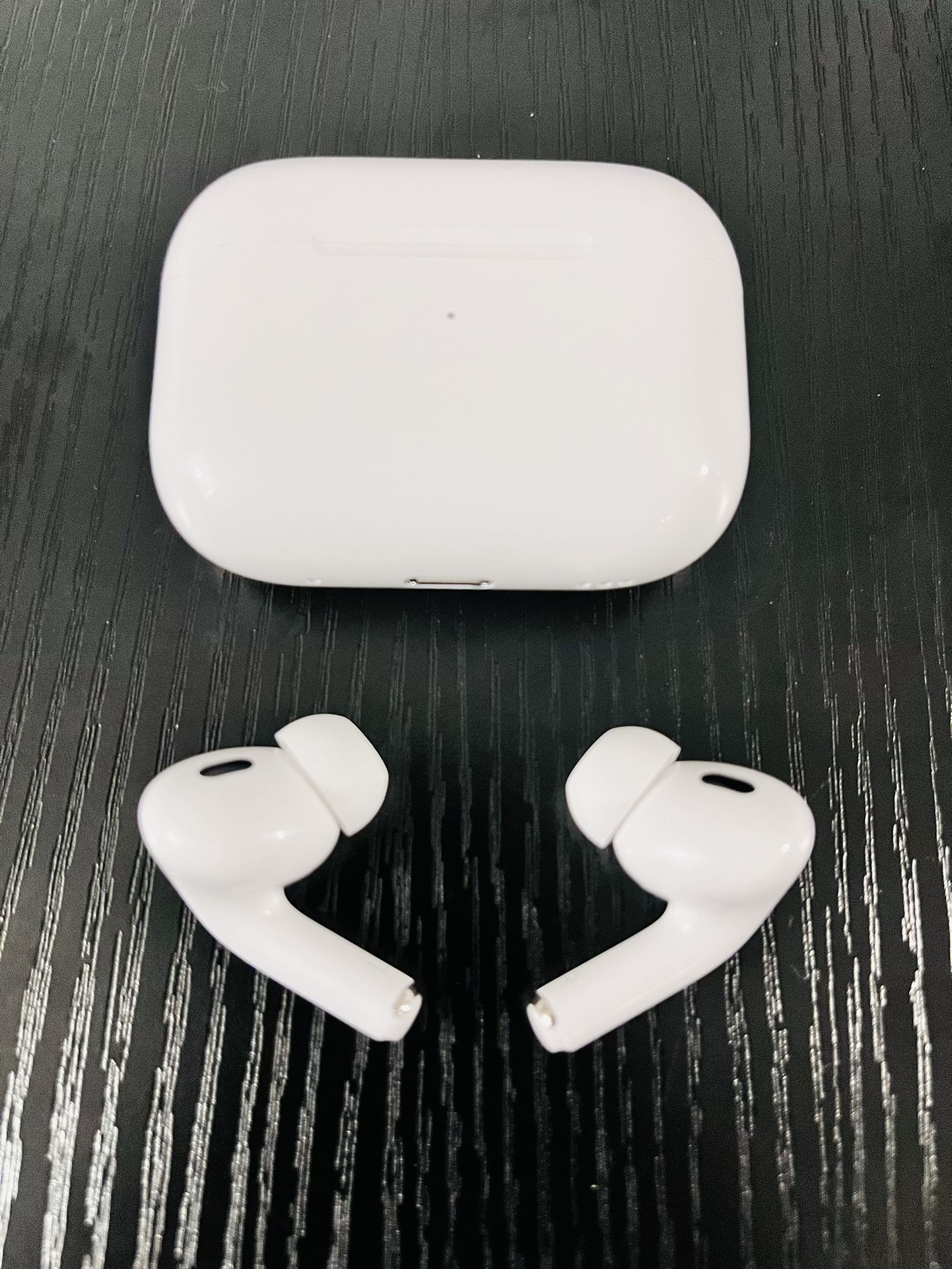 Apple AirPods 2nd Generation