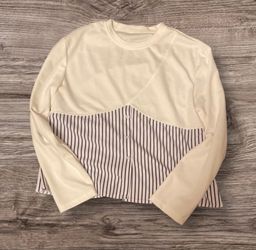 Contemporary style blouse