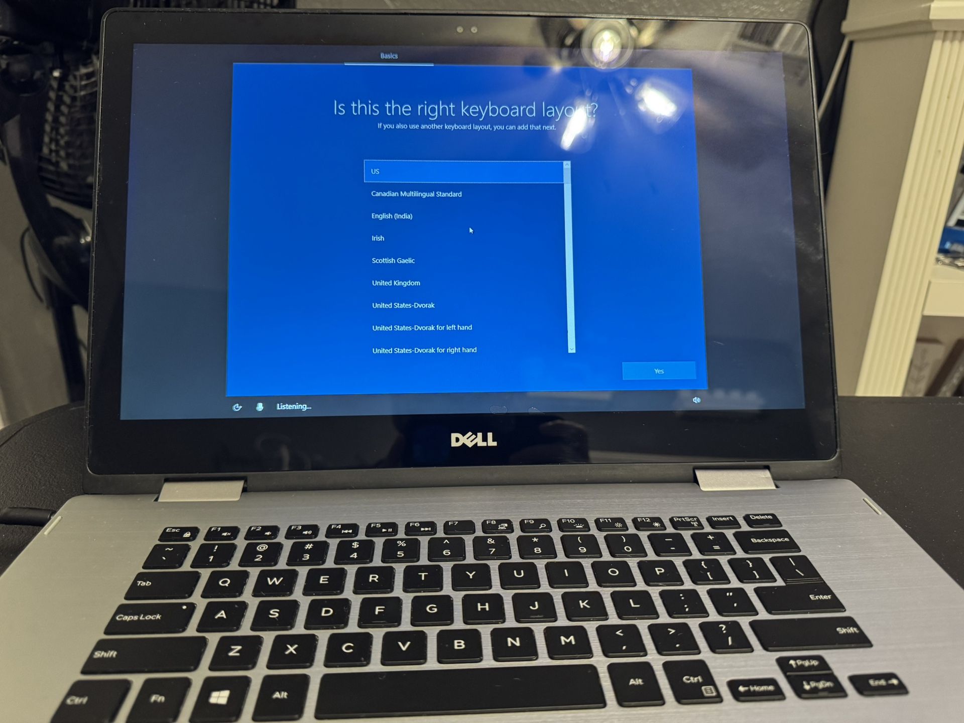 Dell Inspiron 15 - 7569 series 2 in 1 Laptop 15.6” i7-6500U CPU @ 2.50ghz 12 GB RAM 512 GB SSD (Battery Problems)