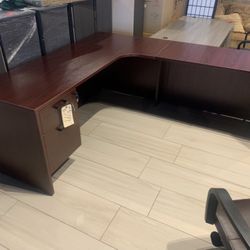 Desk Corner Mahogany 72”x78”new! Sale!