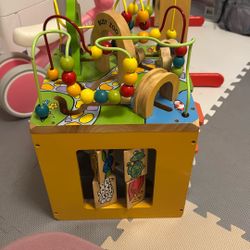 Busy Zoo Wooden Activity 