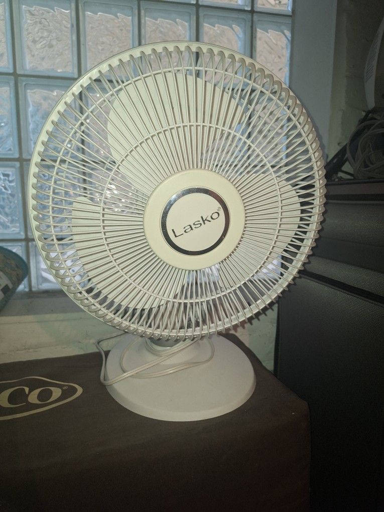 Household Items IN GREAT CONDITION,,