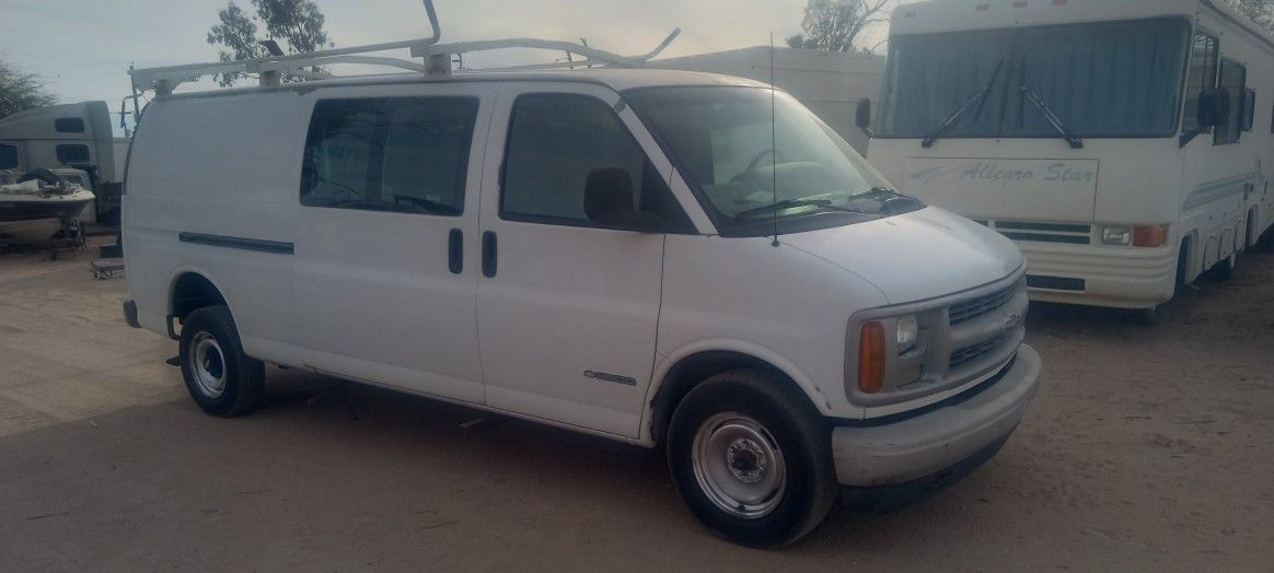 2000 Chevrolet Express