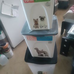 3 Containers For Dog Or Cat Food
