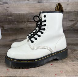 Dr Martens Boots White Women Size 6 USM 1460 Bex 8-Eye