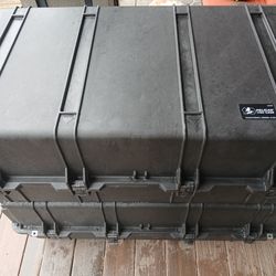 Pelican 1780 cases. Sold as pair