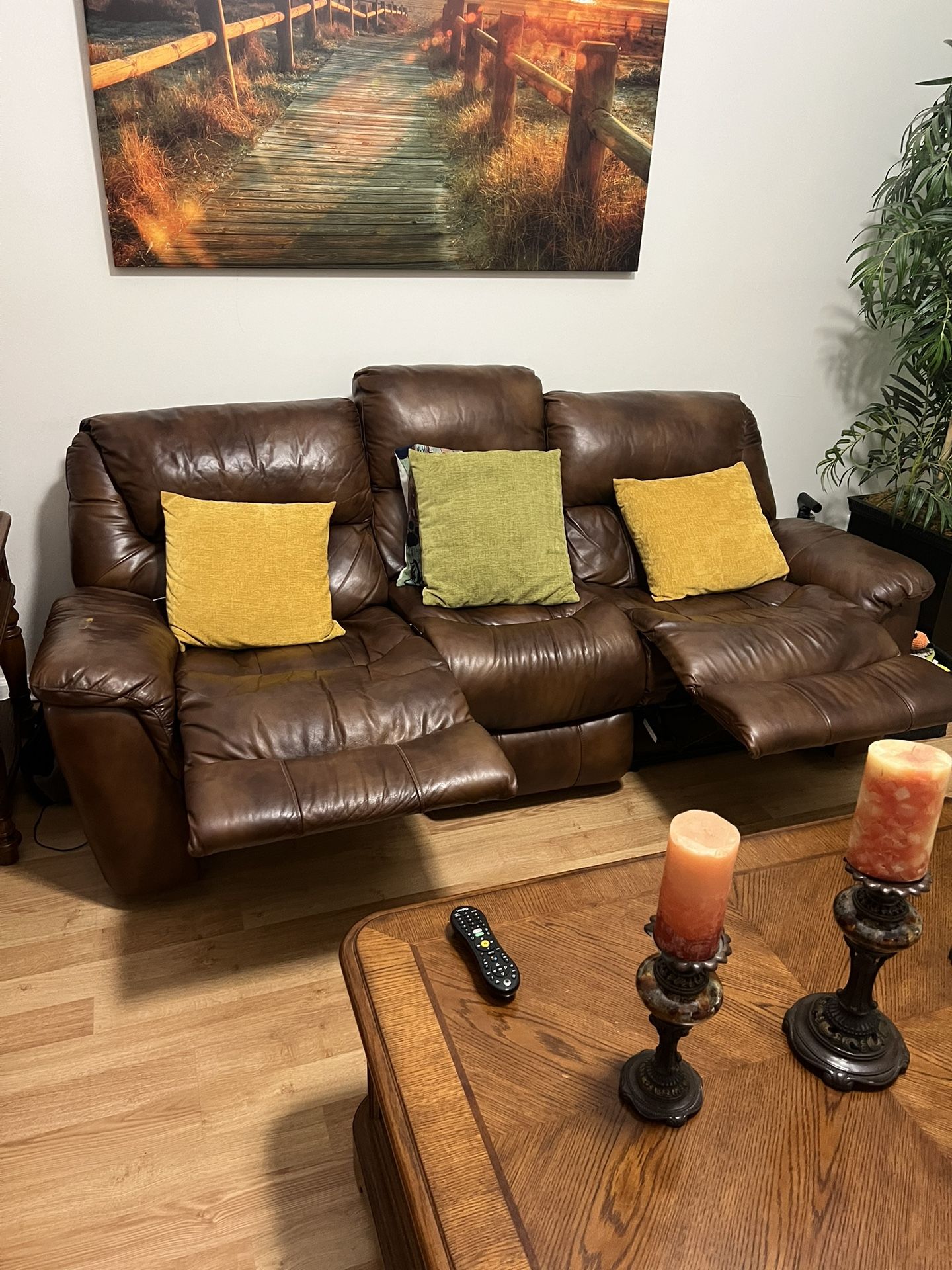 Donating leather Sofa/recliner