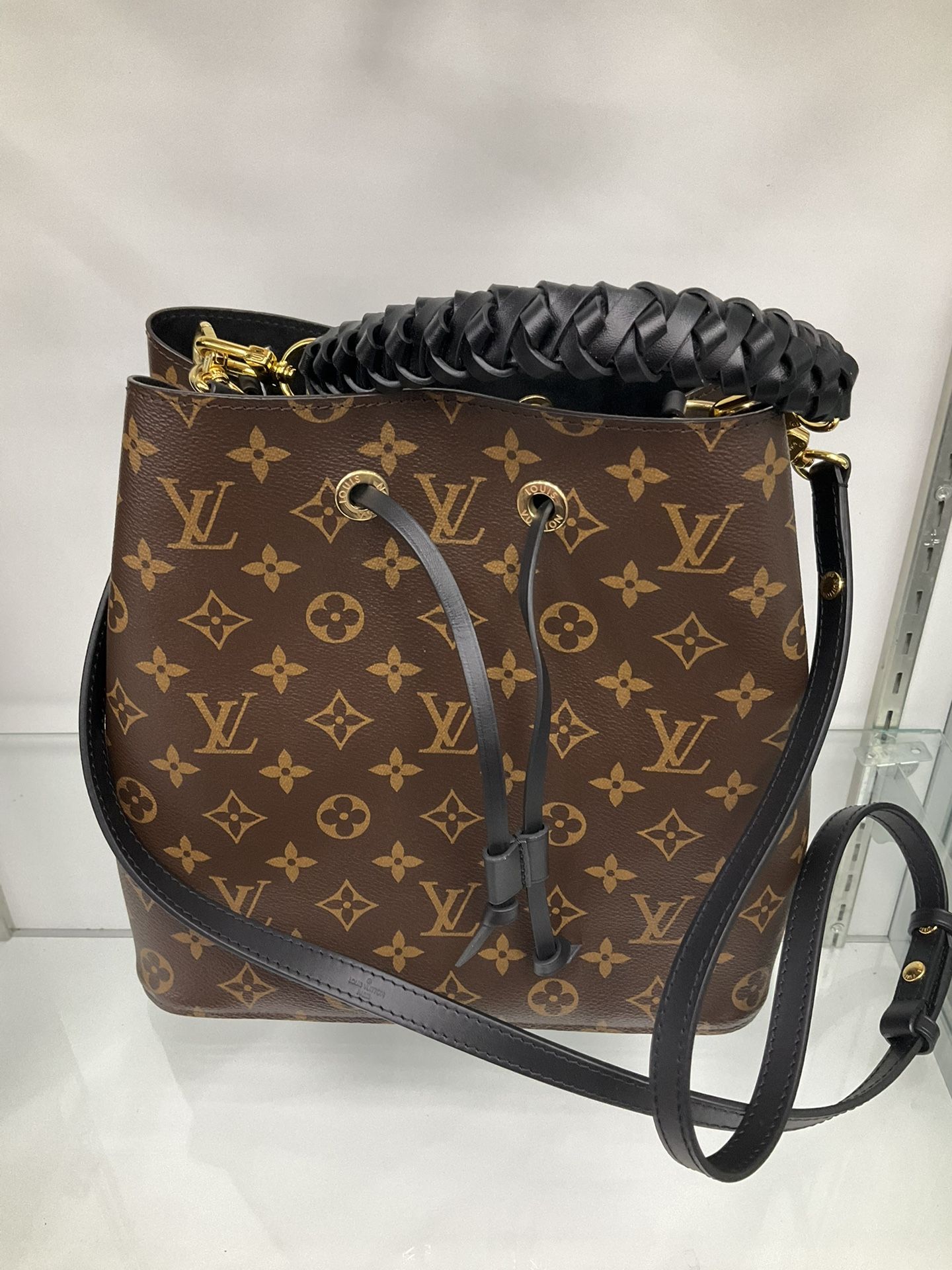 Used Louis Vuitton Handbag Neonoe Monogram