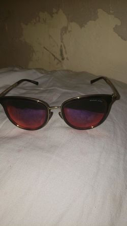 Michael Kors sunglasses good condition $100obo (accept trades)