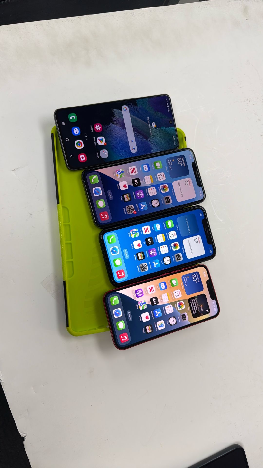iPhone 13 , XR And iPhone 11 For Sale (Read Description)