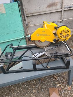 Tile saw