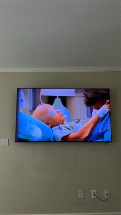 70” Samsung Crystal HD