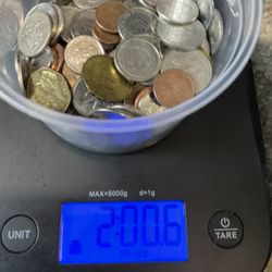 Foreign Coins - 2 Pounds