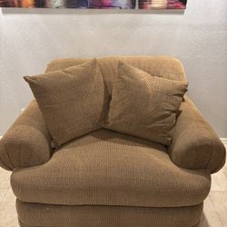 Bassett Brown Arm Chair