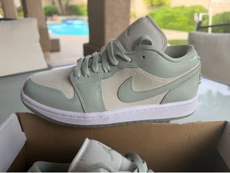 Nike Jordan 1 low dunk - New - Seafoam / Grey - Size 7w / 5.5y