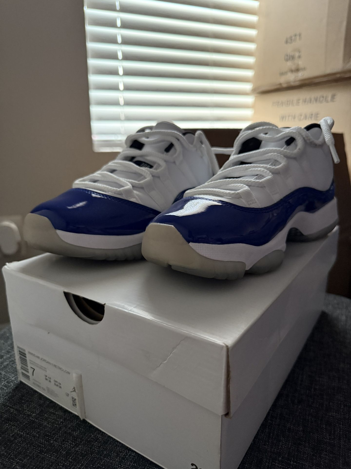 Air Jordan 11 Retro Low ‘Concord Sketch’