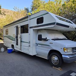 1998 Ford Econolin
450E Supper Duty V10 The RV Fleetwood Tioga