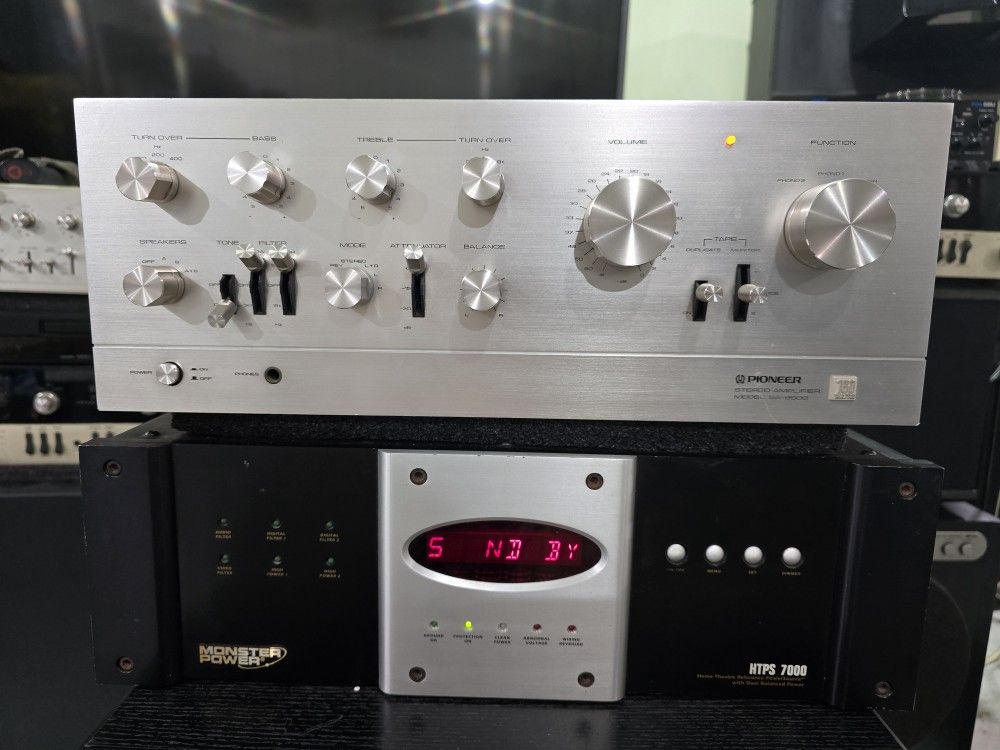 Pioneer SA-9800
Integrated Stereo Amplifier. Serviced fully function. Excellent condition perfect working amazing sound will test before you buy