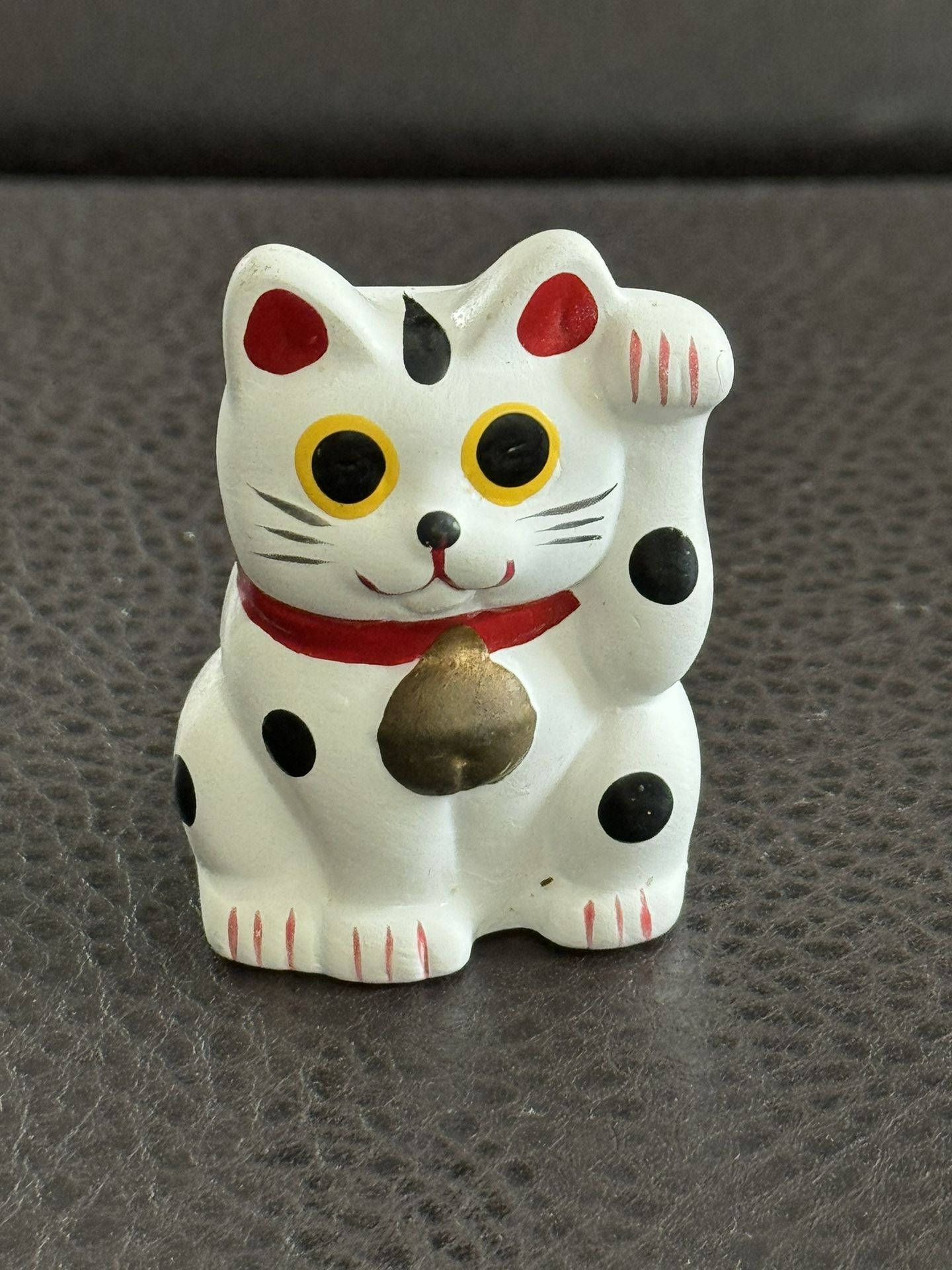 Maneki Neko Beckoning Cat Lucky Waving cat for good luck Japan China White Small