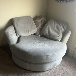 Rotating Circle Loveseat