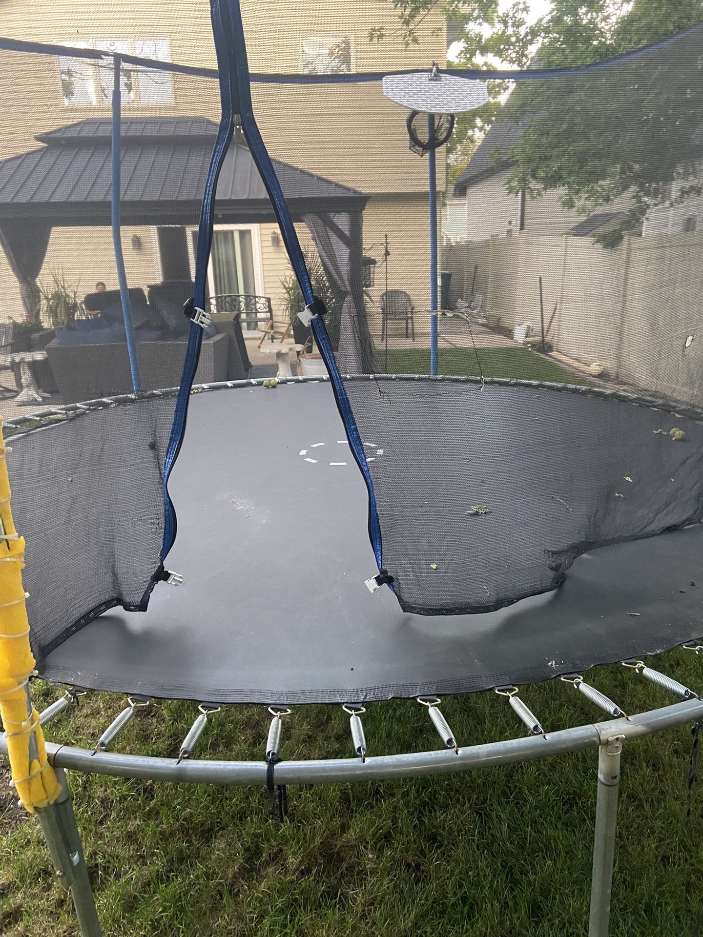 Trampoline