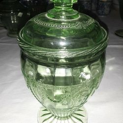 Vintage Anchor Hocking Cameo Covered Candy Dish 